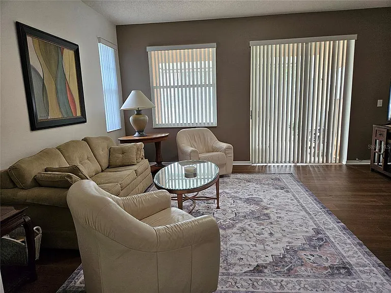 739 Tremont Greens Ln — Photo 10