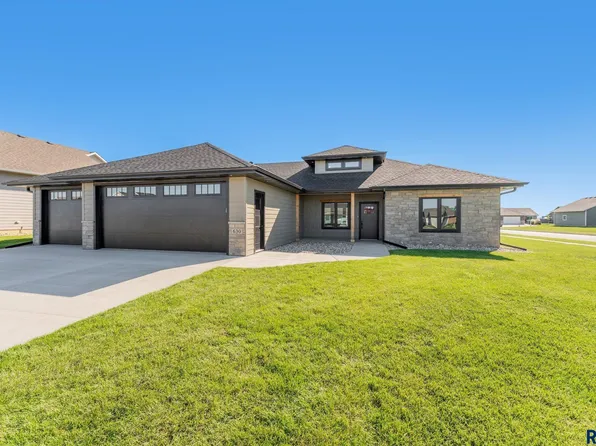 630 S Quartzite Ave, Tea, SD 57064