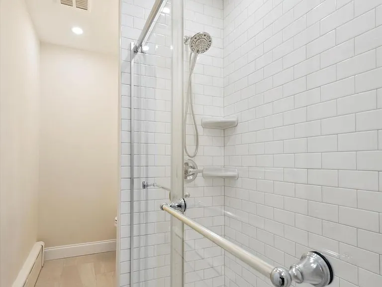 2308 E Allegheny Ave #2 — Photo 16