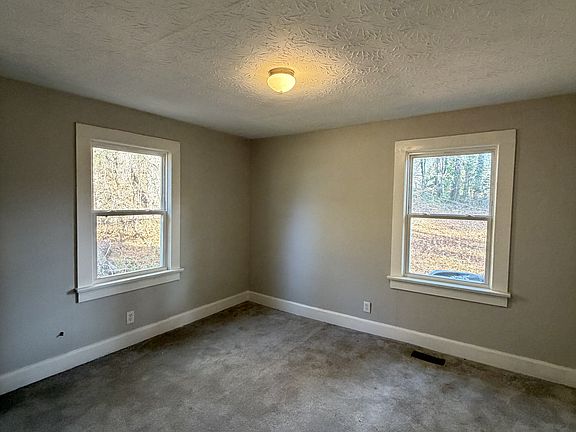 5th image of 530 N Mulberry St