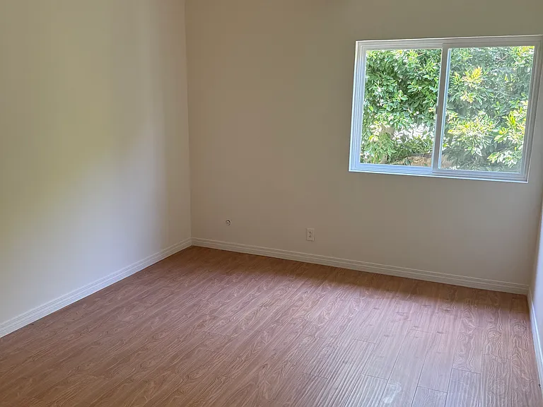 3200 Bagley Ave #10 — Photo 15