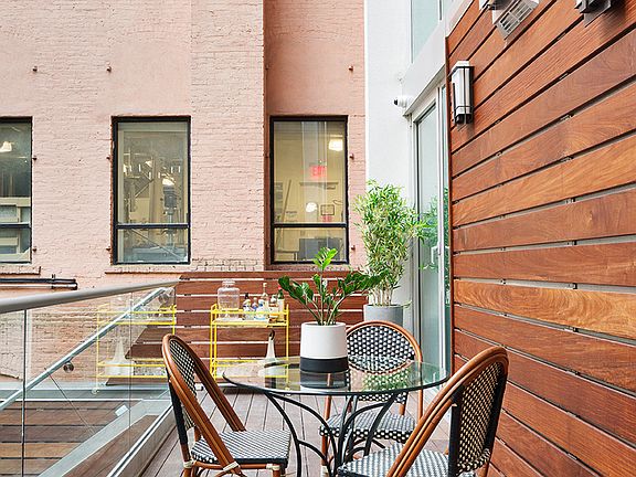 5th image of 343 W 16th St #Ma