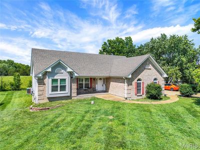 215 Candlewick Dr, Pacific, MO, 63069