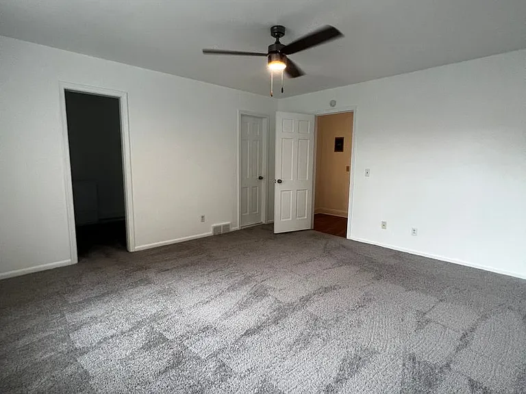 5313-5325 Territorial Rd — Photo 16