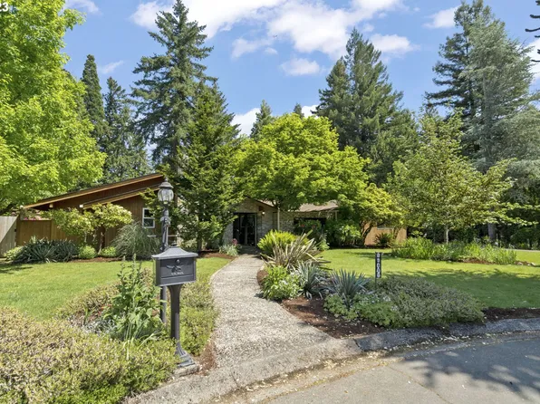 14661 SE Charjan St, Clackamas, OR 97015