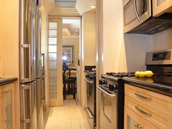 5th image of 35 E 38th St APT 3C