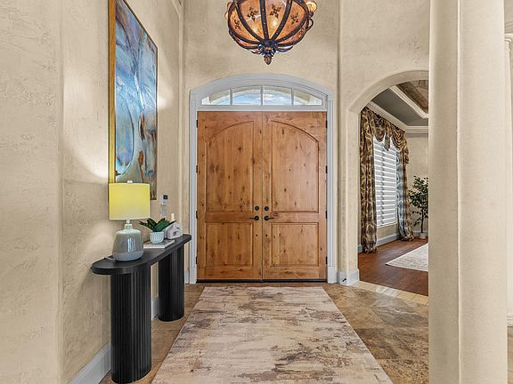 4th image of 3211 Rosemary Park Ln