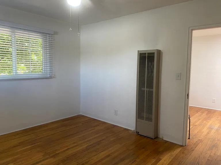 1213 Girard Blvd SE #A — Photo 14
