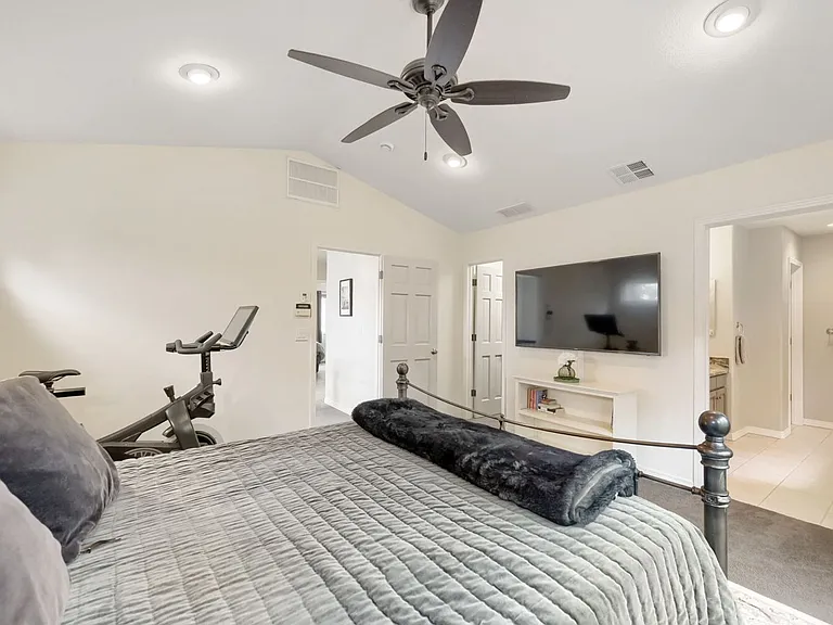927 Poplar Pl — Photo 26