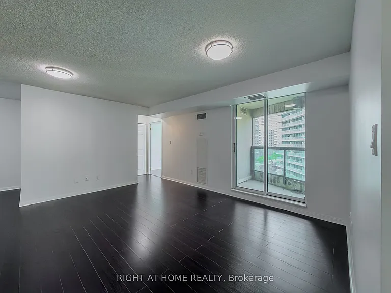 23 Lorraine Dr #1101 — Photo 9