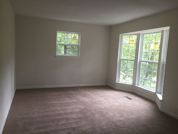 4th image of 547 Gadd Rd