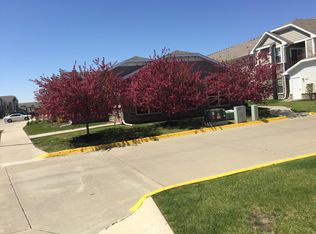 10325 Providence Dr UNIT 201, Johnston, IA 50131