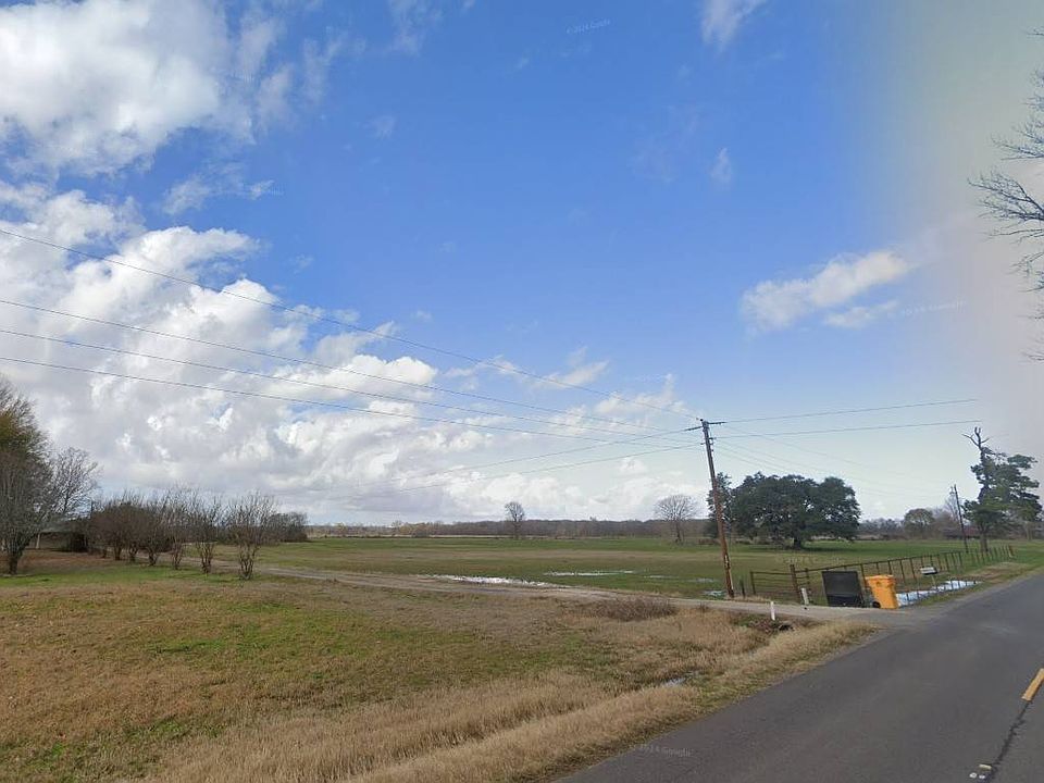 2nd image of 1924 Highway 583