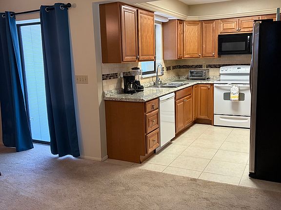 2nd image of 2607 Fiesta Dr #A