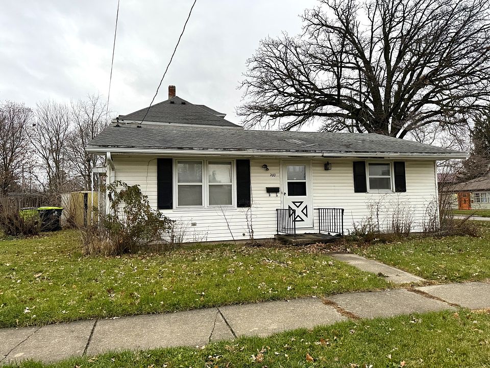 200 S 2nd St, Fairbury, IL 61739 Zillow