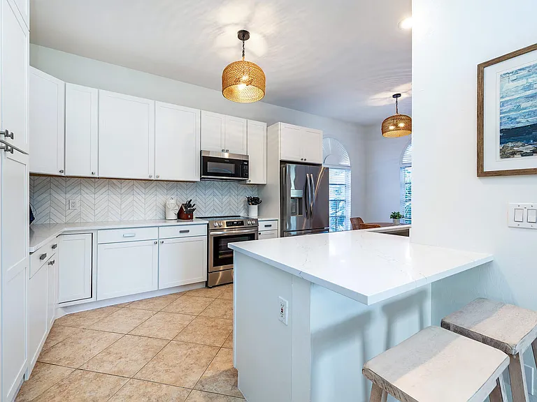 27537 Hickory Bay Dr — Photo 5
