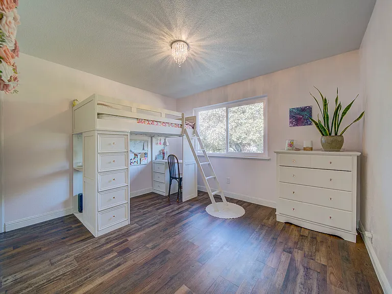18626 Quiet Oak Pl — Photo 14