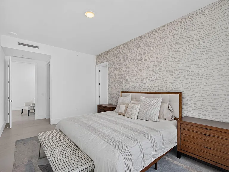 220 Lake Shore Dr #1702 — Photo 13