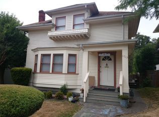 1715 Madrona Dr, Seattle, WA 98122