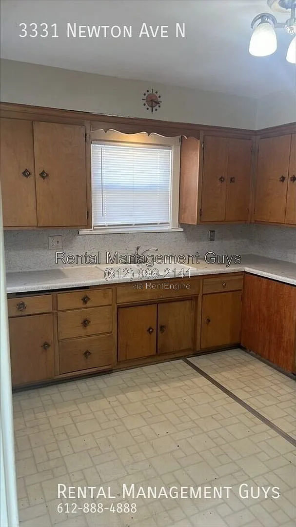 3 bed, 1.0 bath, $1,750 — Photo 4