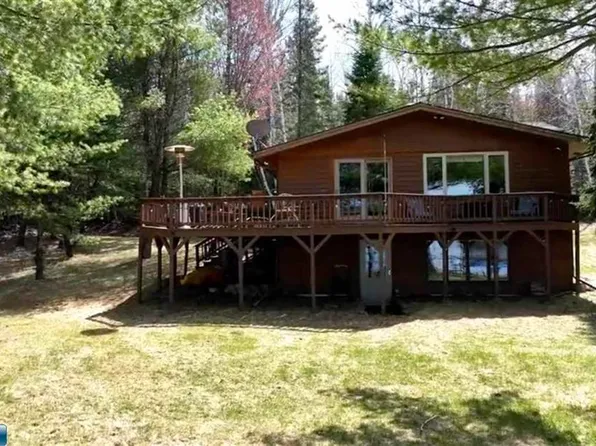 8519 Peterson Rd, Cook, MN 55723