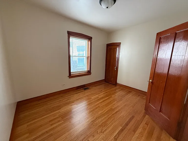 2252 N Laramie Ave #1 — Photo 7