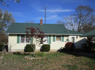 8054 E Hill St, Lexington, IN 47138