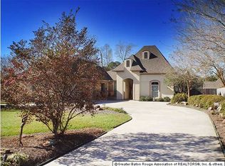 17521 Lake Ct, Greenwell Springs, LA 70739