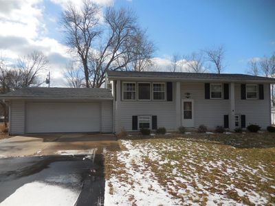 108 Crestview Dr, Hamilton, IL, 62341
