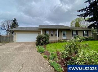 515 Angelee Ct, Lebanon, OR 97355