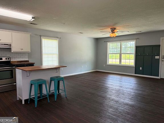 5th image of 354 Peach Ln