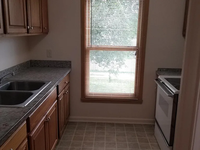 3205 Starr St — Photo 10