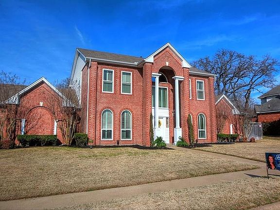 2nd image of 1086 Oak Valley Dr