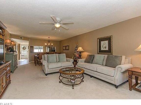 2nd image of 5965 Bloomfield Cir APT B202