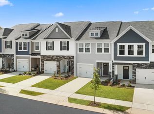 28 Lavender Ln, Clayton, NC 27520