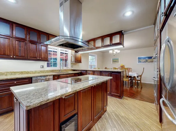 1101 Mansfield Dr, Fort Collins, CO 80525