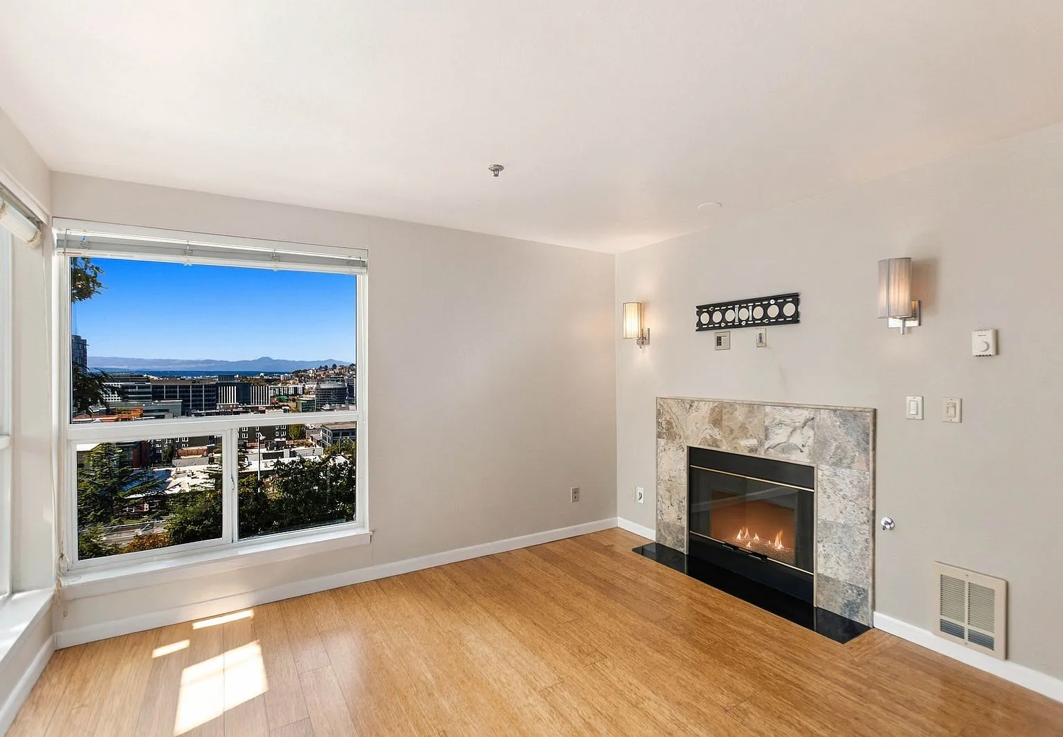 2 bed, 708 sqft, $2,695 — Photo 1