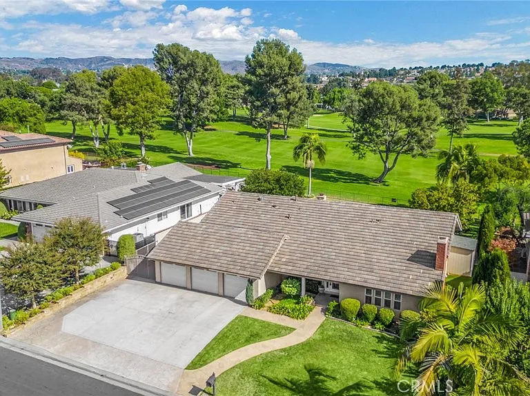 6042 Foxfield Ln — Photo 8