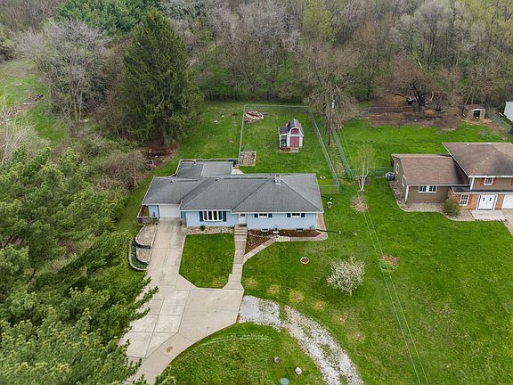 2nd image of 59910 Myrtle Rd