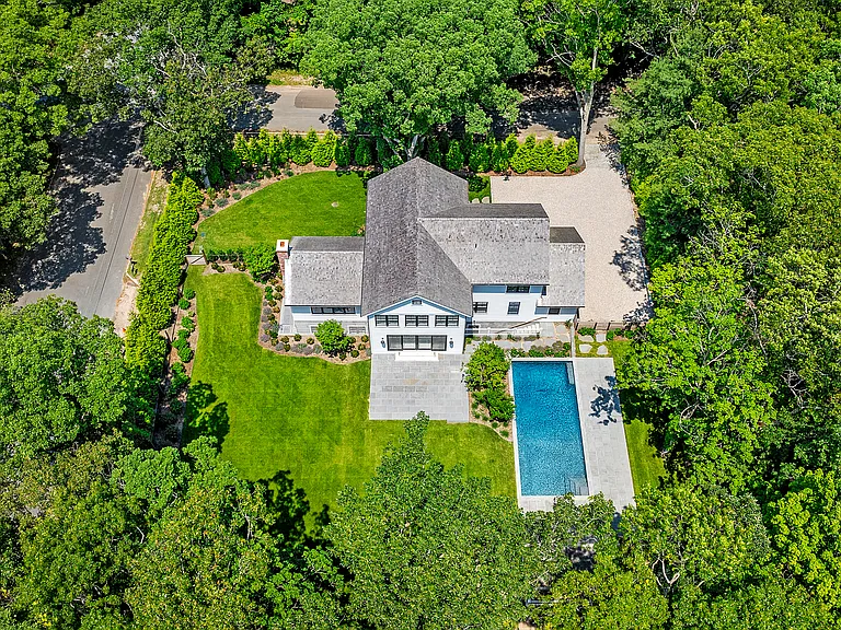 41 Montauk Ave — Photo 2