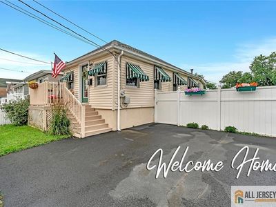 77 Navesink Ave, North Middletown, NJ, 07748