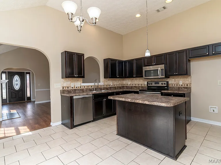 1818 Cotton Blossom Way — Photo 6