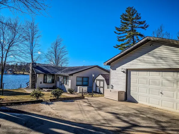 6479 Redman Rd, Harrison, MI 48625