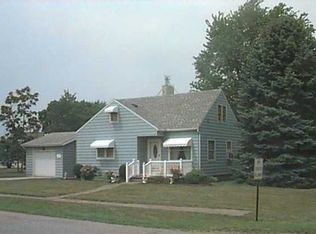 103 Maple Dr, Hicksville, OH 43526