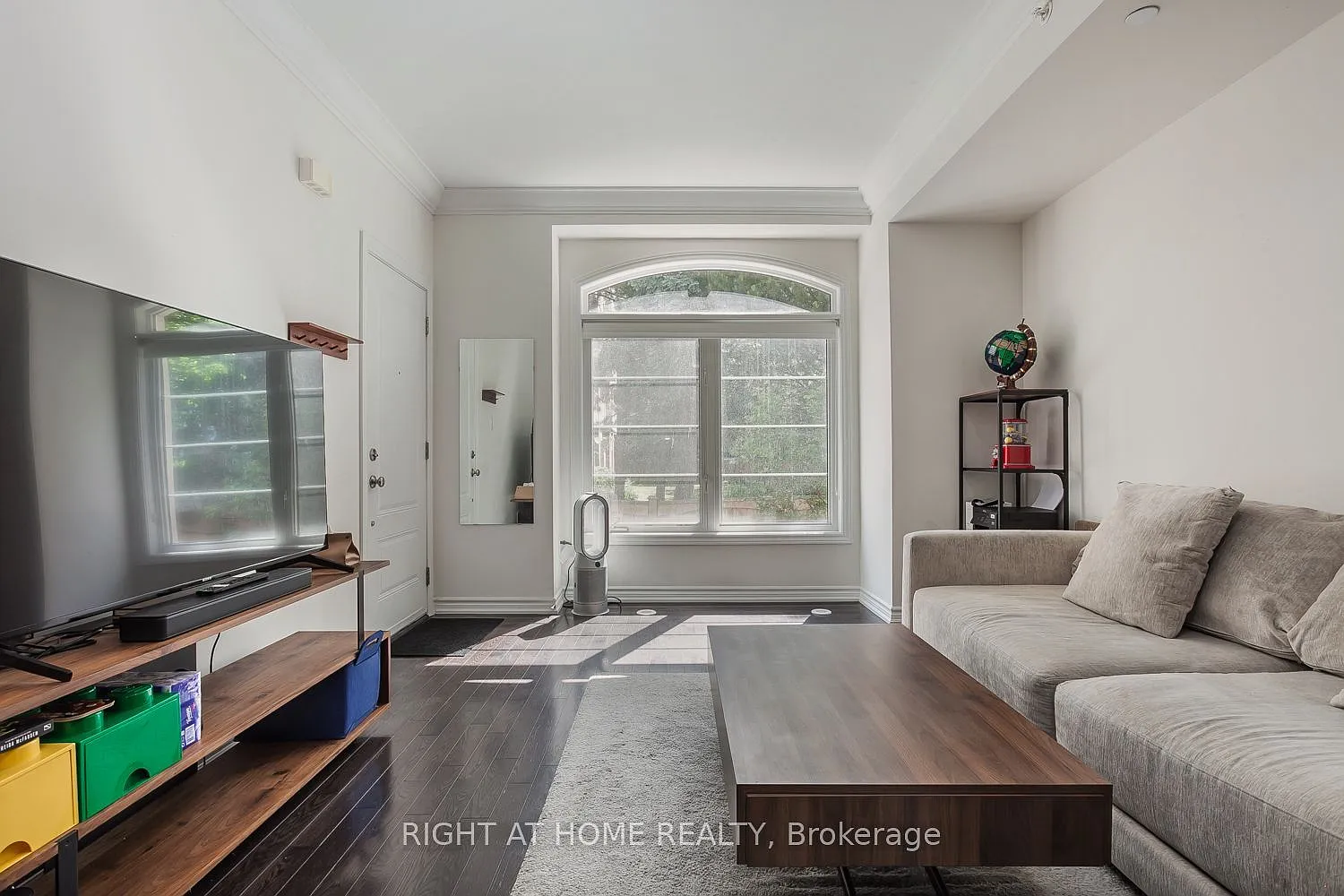 2 bed, $2,750 — Photo 4