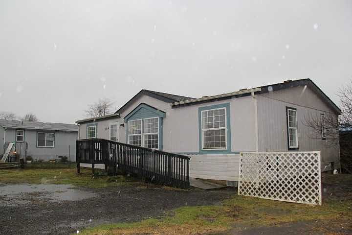 1st image of 584 Duck Lake Dr NE