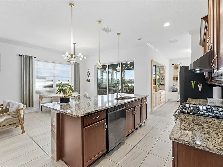 5092 Twin Lakes Blvd — Photo 12