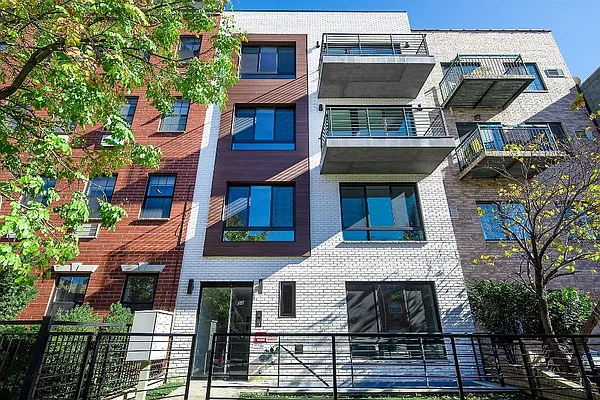 Sold by Citi Habitats | media 23