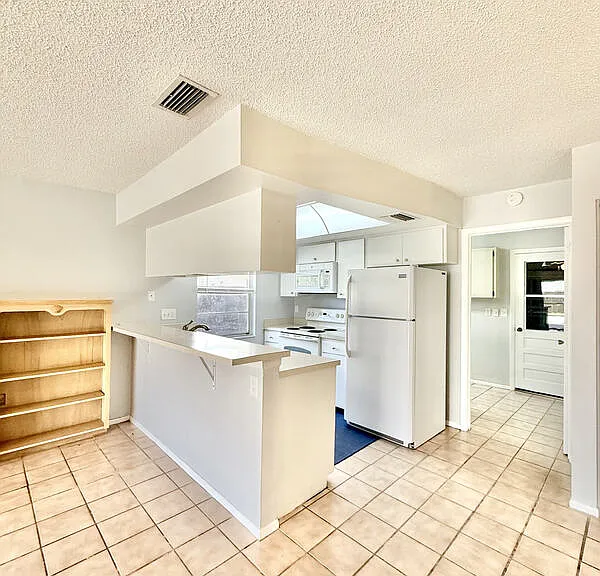 3777 Gatewood Dr — Photo 11