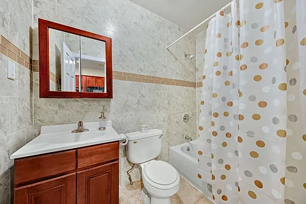 Rented by Compass | media 10